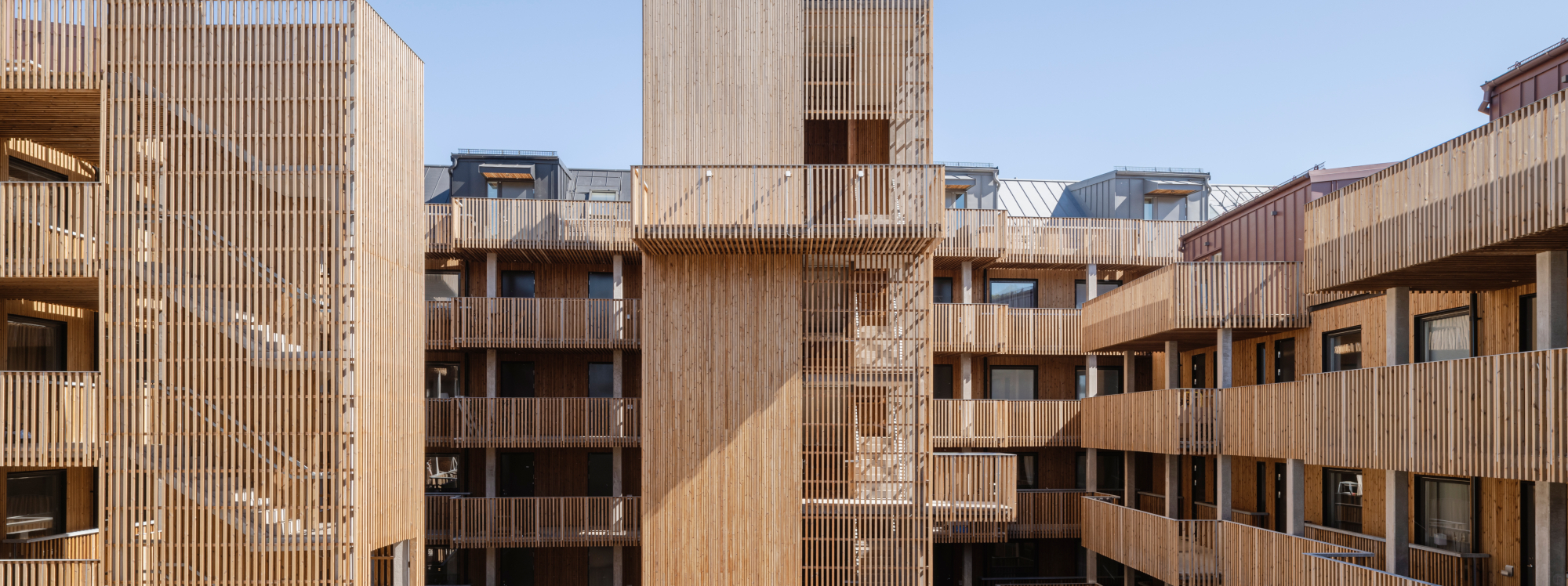 Träfasad för flervåningshus